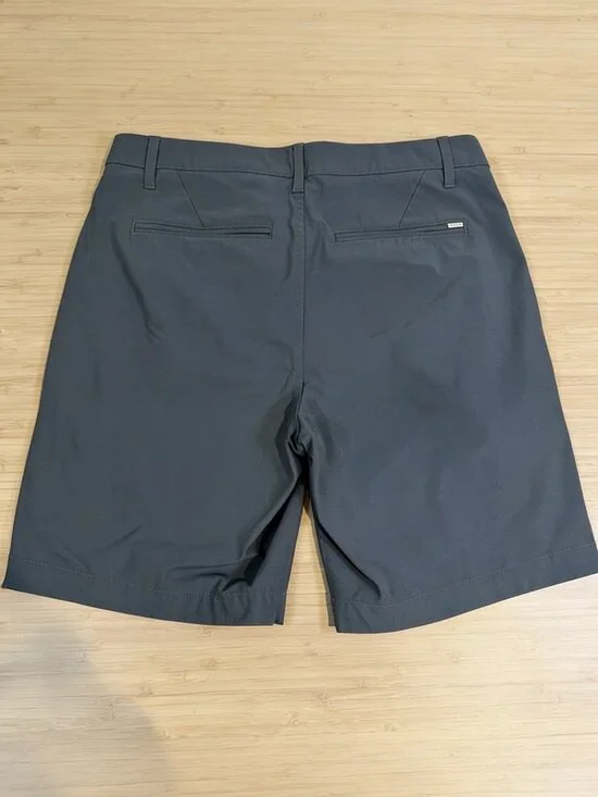 Vuori Meta Shorts Mens 34 Blue Gray Chino 8"Inseam Performance Golf - Picture 2 of 3